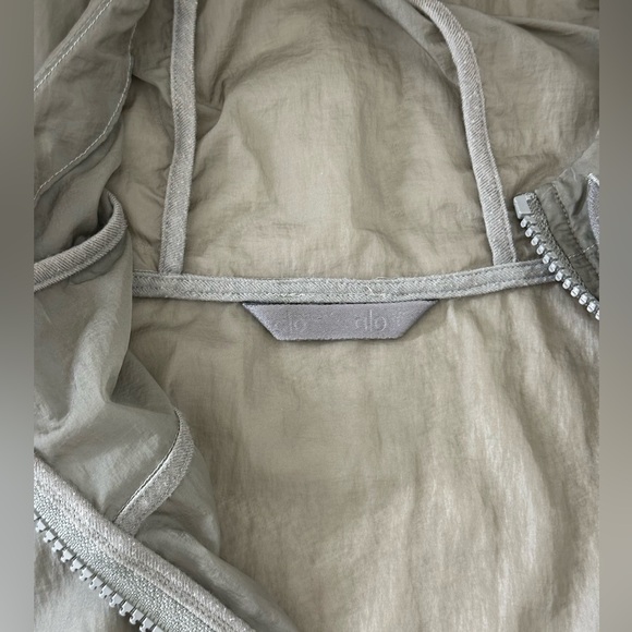 ALO Yoga Catch The Light Jacket Sterling Zip Hoodie Size S/M - Picture 12 of 14